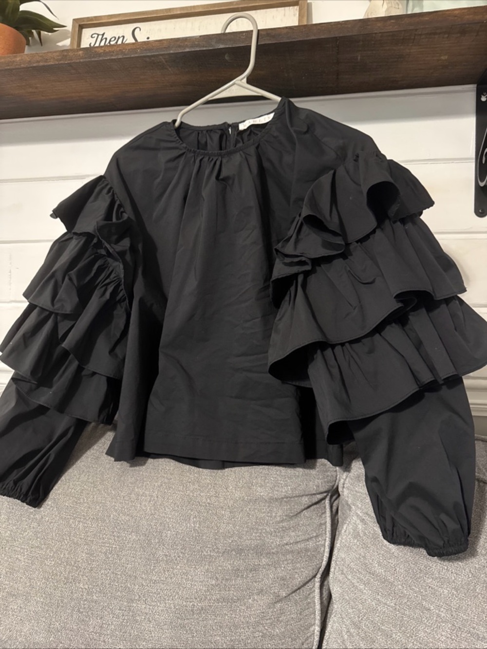 Karlie Black Ruffle Sleeve Large Blouse EUC